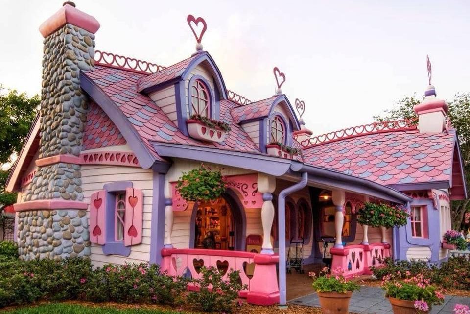 Cute Small Houses Will Make You Believe In Fairy Tales