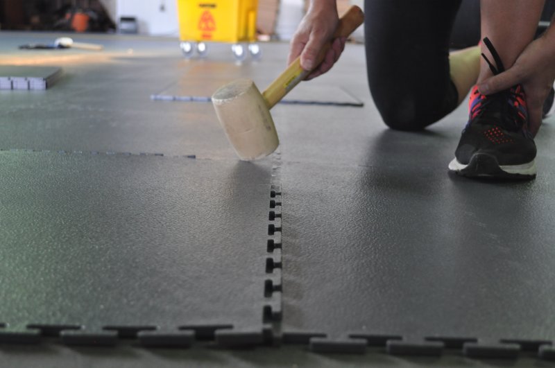 A Complete Guide To Interlocking Pvc Floor Tiles Installation