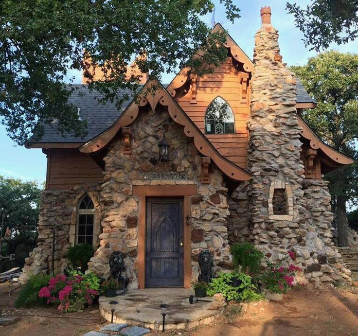 Cute Small Houses Will Make You Believe In Fairy Tales