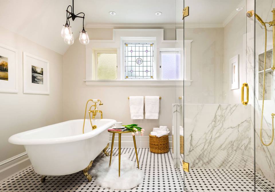 gold accent in bathroom