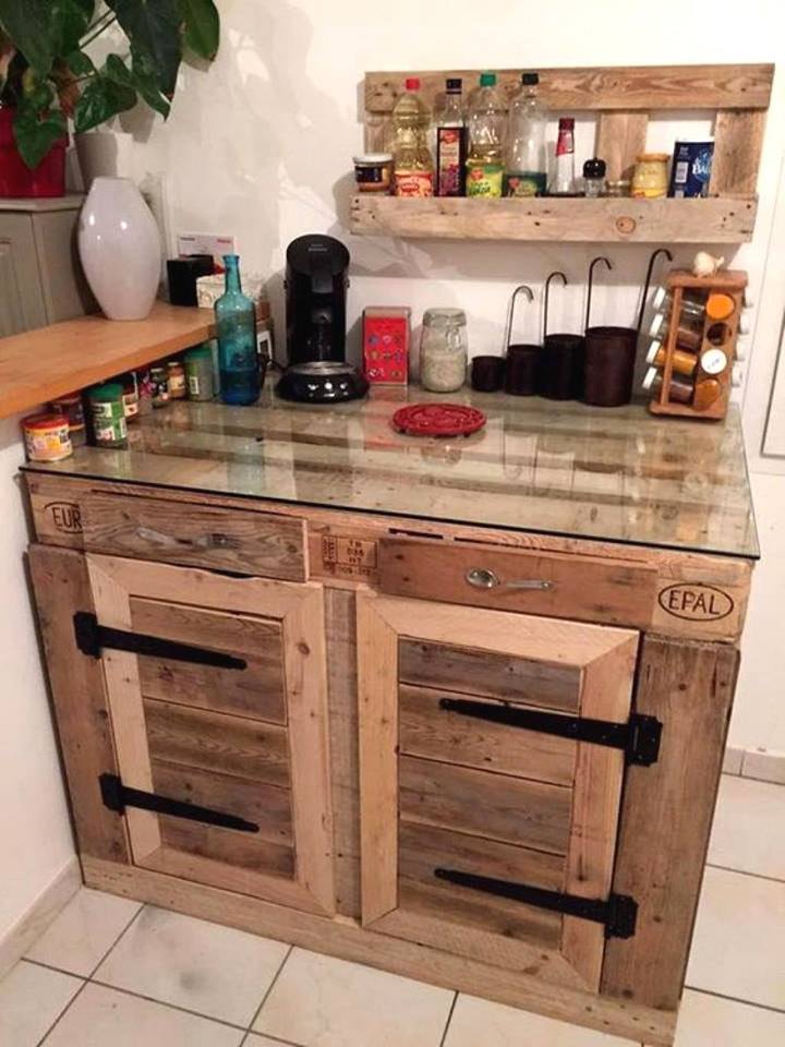 kitchen island made of pallets