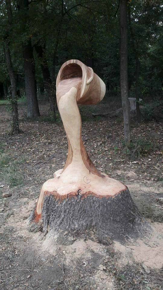 tree stump art