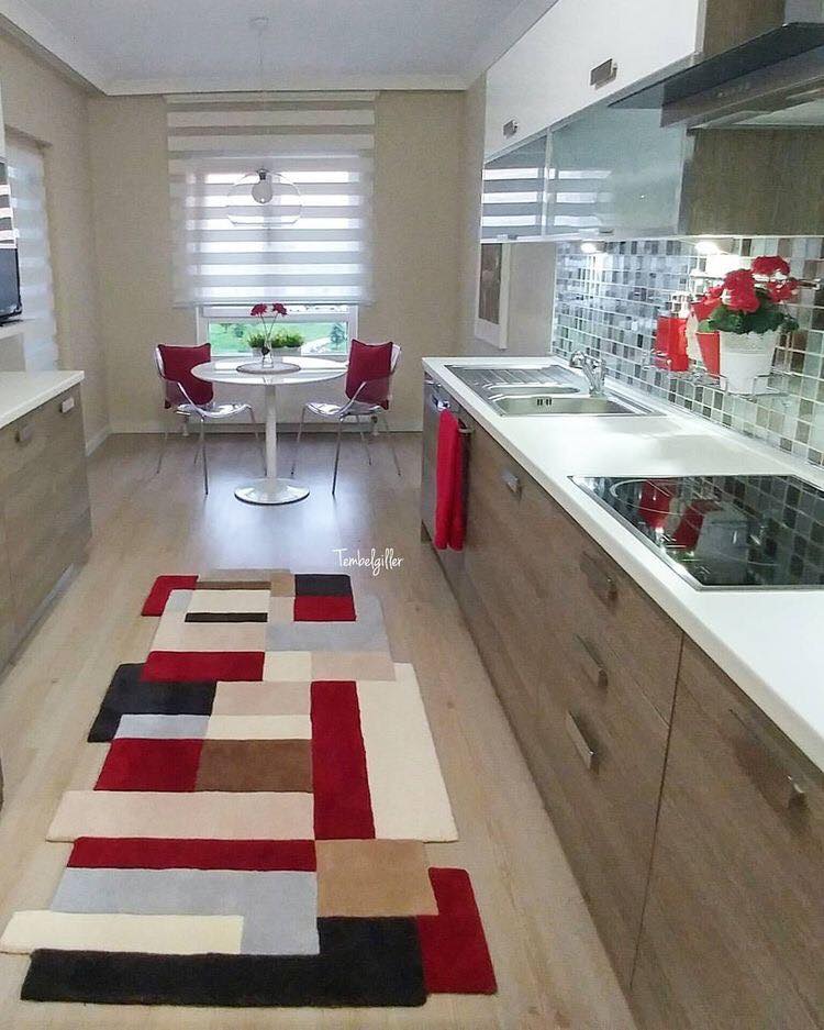 red accent kitchen