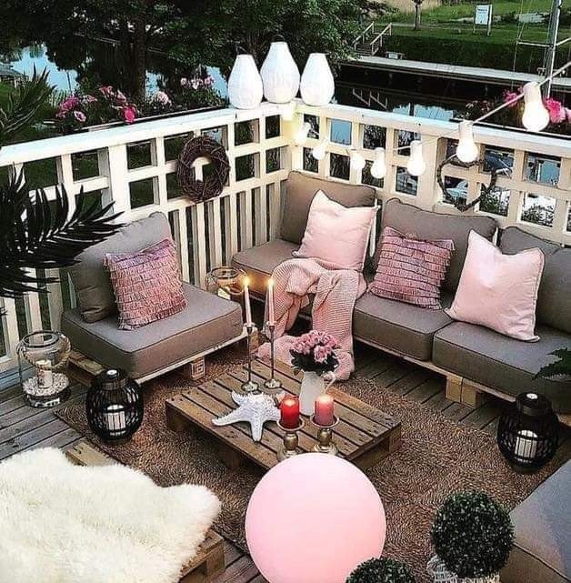 Don’t Miss Gorgeous Balcony Areas