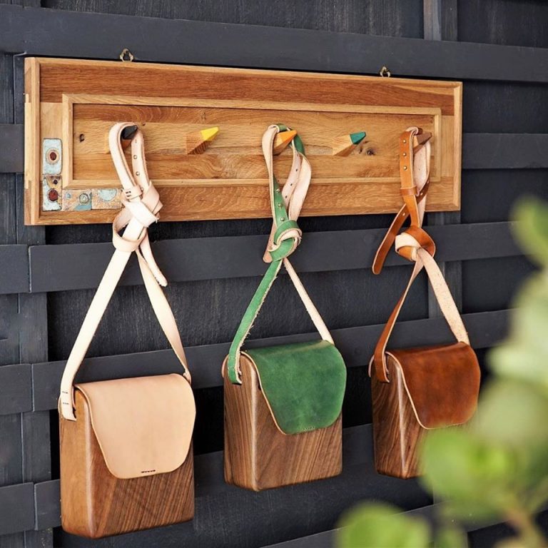 Fantastic Hangers for Entryway Walls Keep it Relax