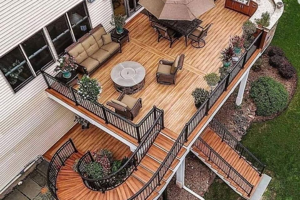 Take a Glimpse in Stunning Wooden Decks