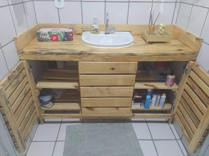 wooden bath stand