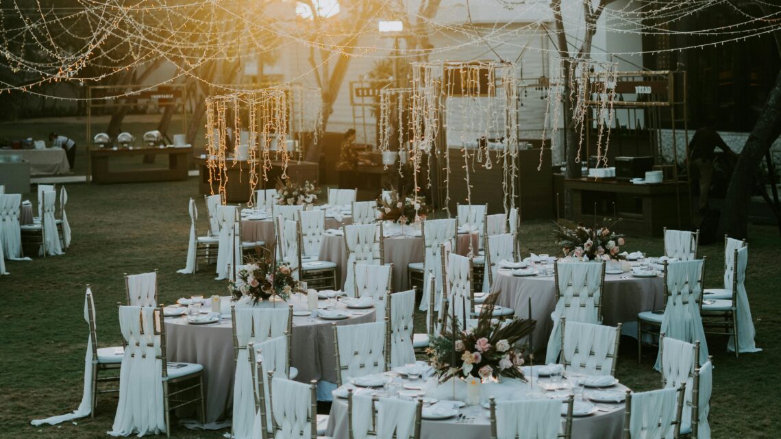 The Best Way to Host an Outdoor Event Without Stressing Over the Weather